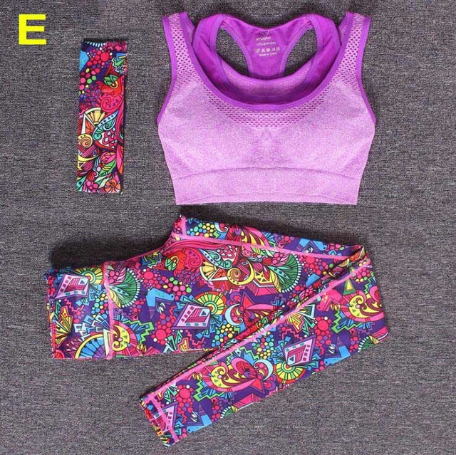Stand Out Yoga Set