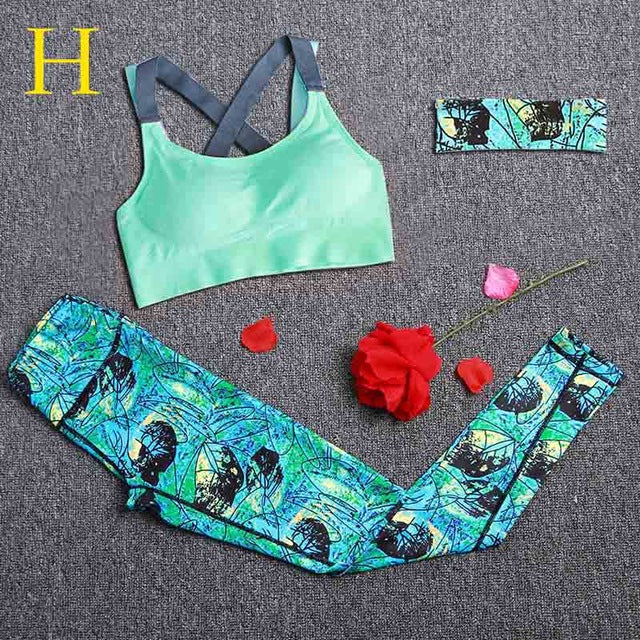 Stand Out Yoga Set